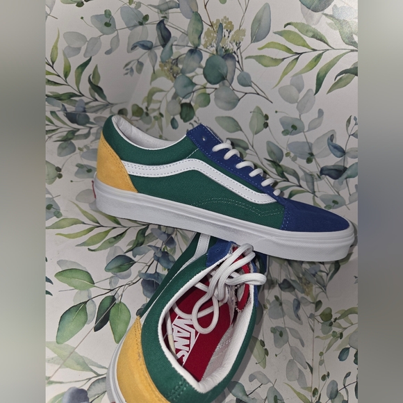 Vans Other - Vans Yacht Club Old Skool Sneakers
